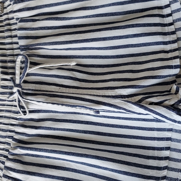 Drawstring White navy striped shorts - Picture 3 of 5